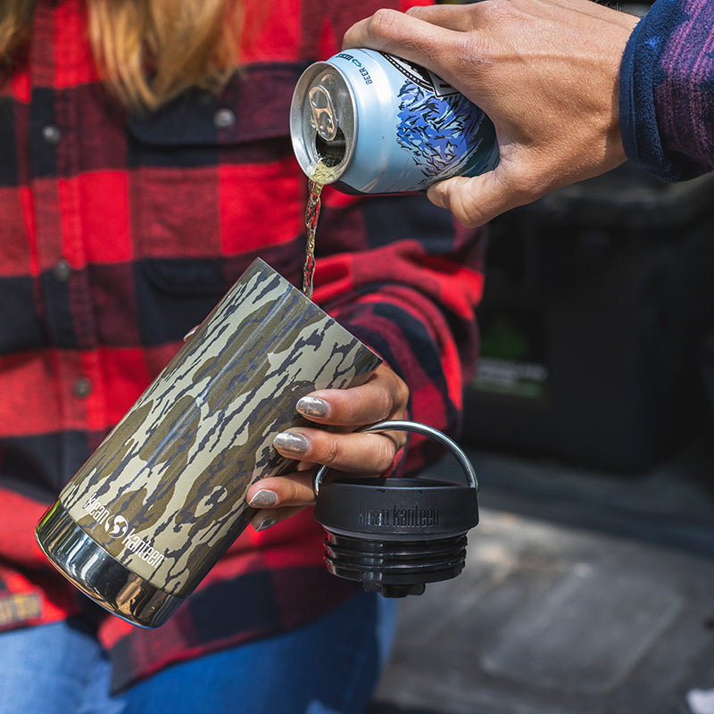 12oz-tkwide-with-cafe-cap-mossy-oak-v9 12oz_tumbler_mossyoak_bottomlands_beer_pour_square.jpg