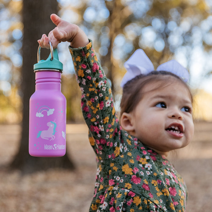 classic-kid-sippy-cap-k4 K12CNSIPPY-UN-kids_bottle_unicorn_lifestyle.jpg