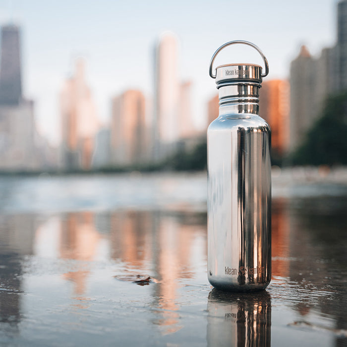 27oz-reflect-with-bamboo-cap-q4 K27SSLRF-MS-BAMBOO_reflecttion_bottle_lifestyle.jpg