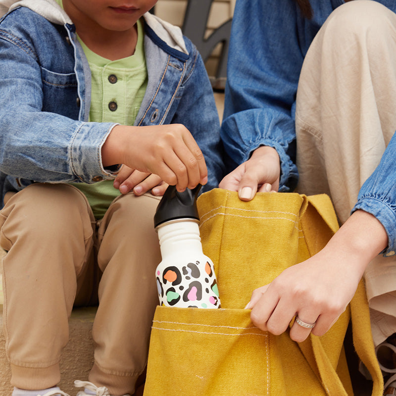12oz-kid-s-classic-with-flip-seal-sport-cap-y2 kid_sport_flip_seal_12oz_bag_pull_square.jpg