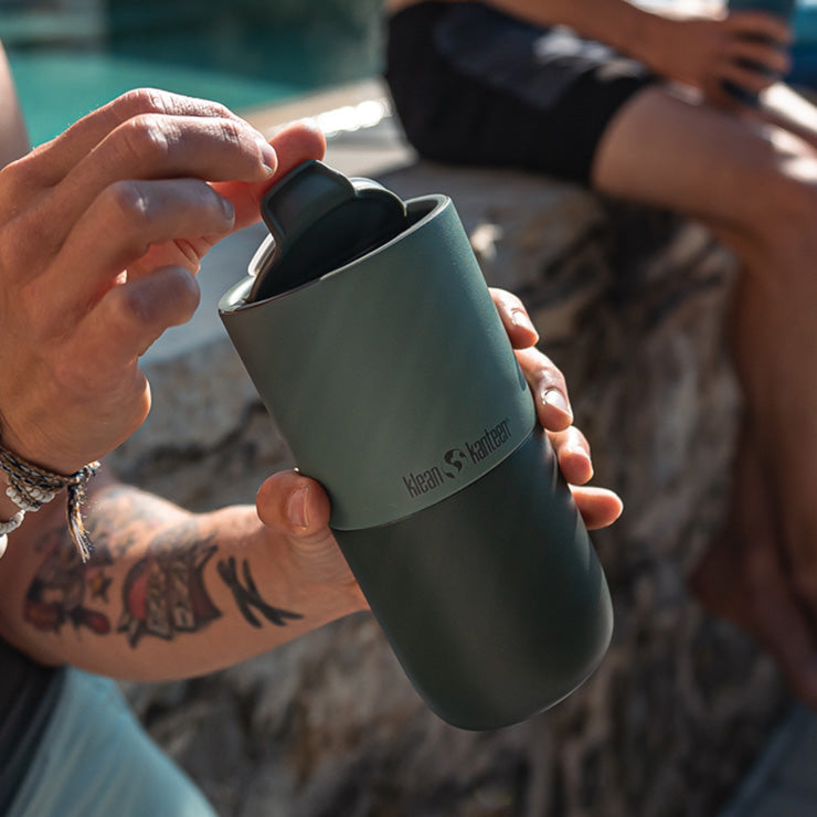 flip-lid-x7 rise_flip_lid_small_tumbler_open.jpg
