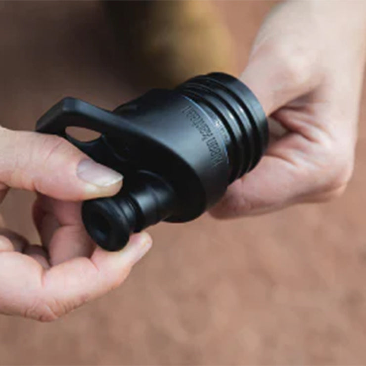 sport-cap-maintenance-kit-v5 sport_cap_maintenance_kit_pull_valve_out_lifestyle.jpg