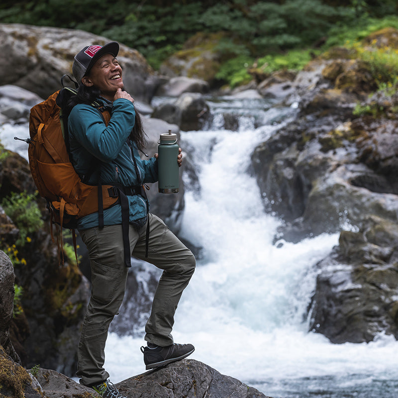 32oz-tkwide-with-twist-cap-f0 tkwide_32oz_insulated_bottle_twist_backpack_river_guy_square.jpg